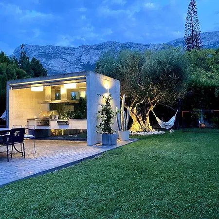 Casa Verano - *